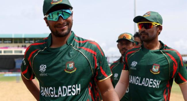 Bangladesh close in on second round spot